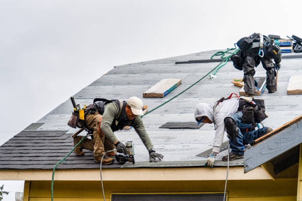 Professional Gutter Installation technician working in Leeds, ME